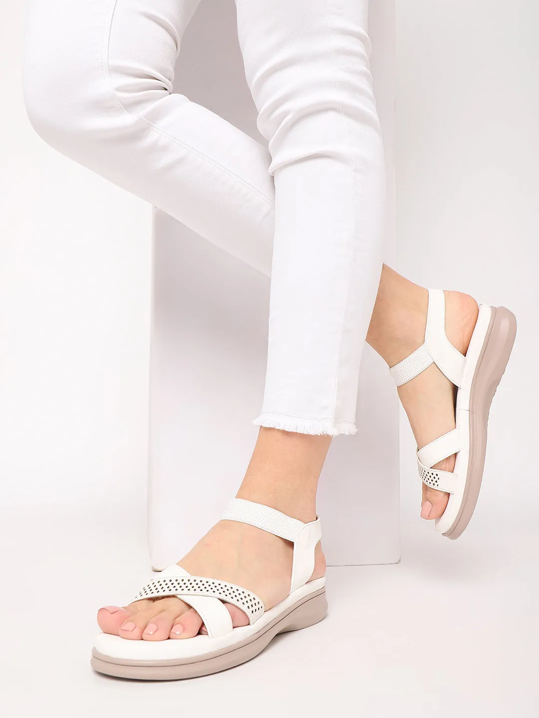 Cross Strap Open Toe Flat Sandals