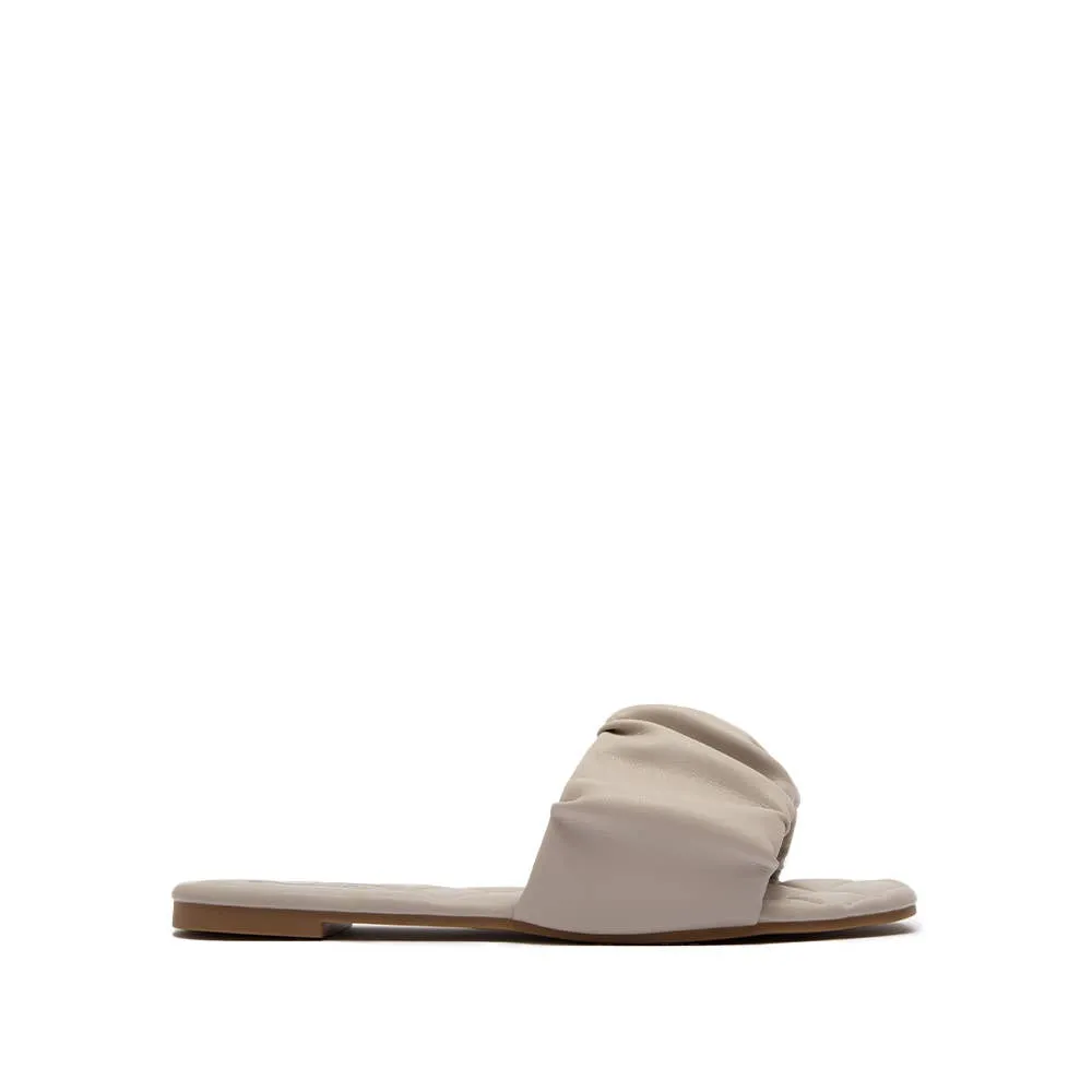 Qupid Flat Sandals