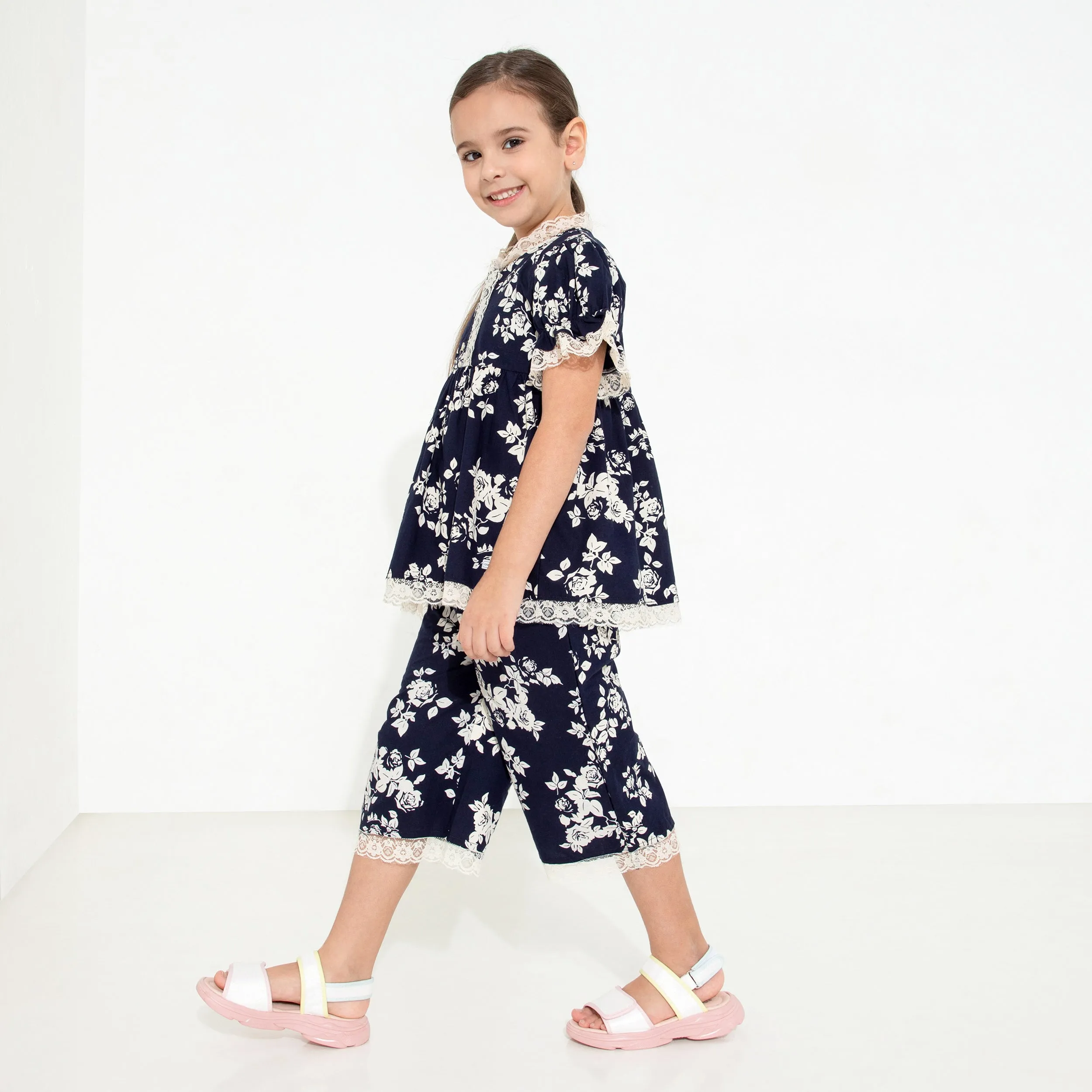 Ups-a-Daisy Sleepwear Nightsuit