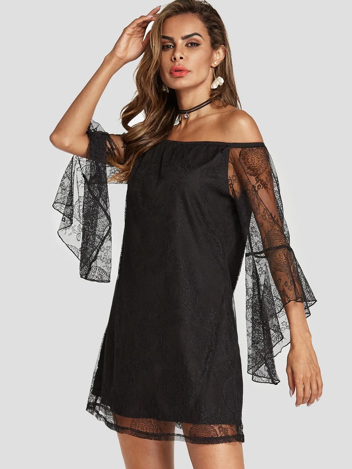 Wholesale Black Off The Shoulder Long Sleeve Plain Lace Tiered Dresses