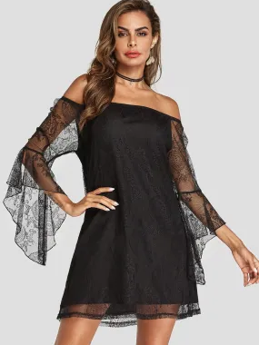 Wholesale Black Off The Shoulder Long Sleeve Plain Lace Tiered Dresses