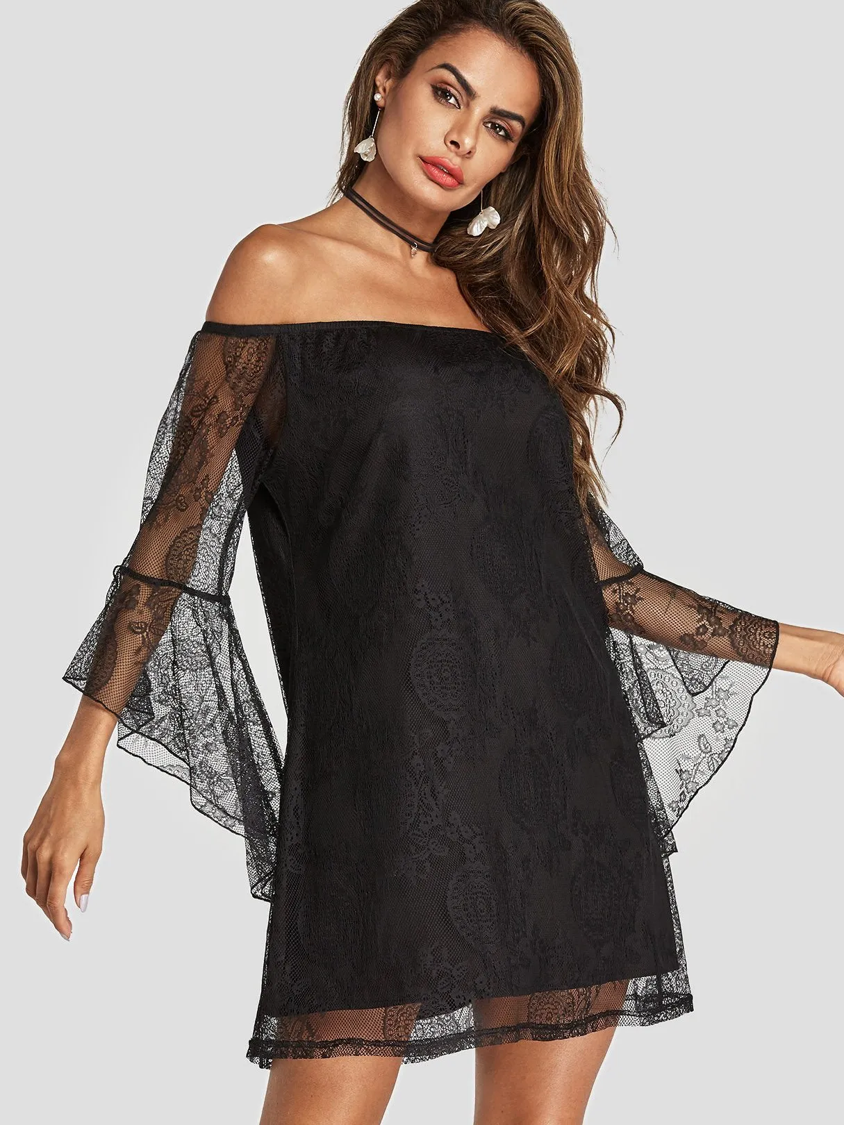 Wholesale Black Off The Shoulder Long Sleeve Plain Lace Tiered Dresses