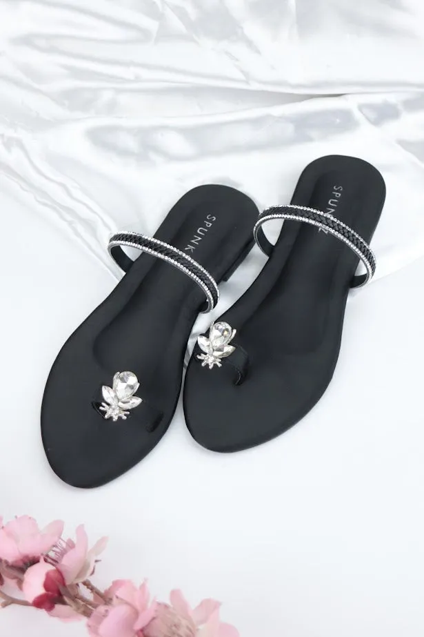 Zuri Black Diamond Bee Decor Toe Ring Flat Sandals